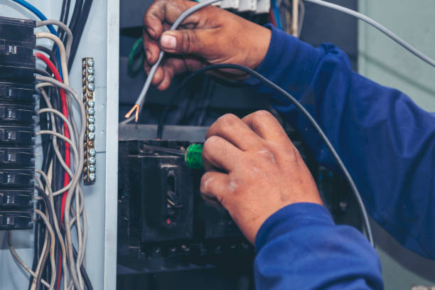 Best Affordable Emergency Electrician  in Hedwig Village, TX